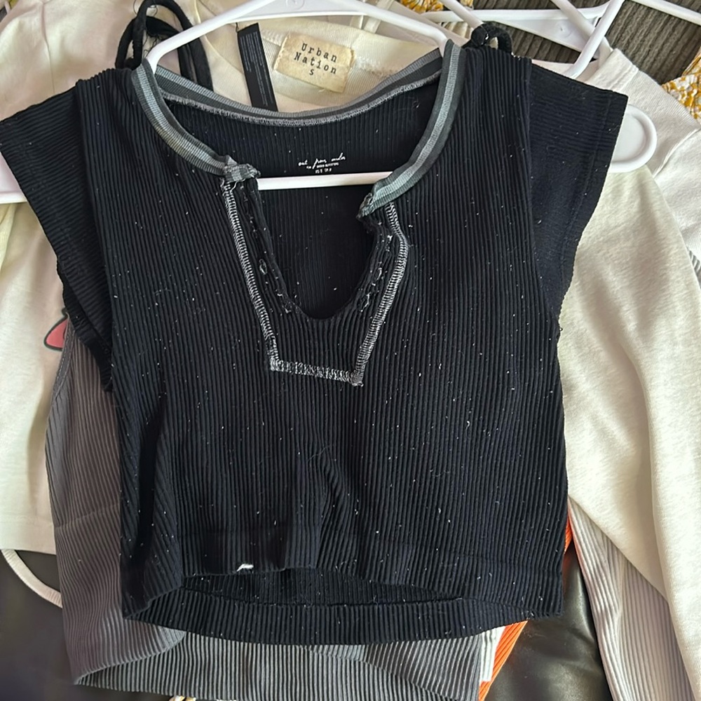 Uban Outfiters cropped shirt